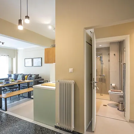 Spacious 2-bedroom Retreat In The Heart Of *